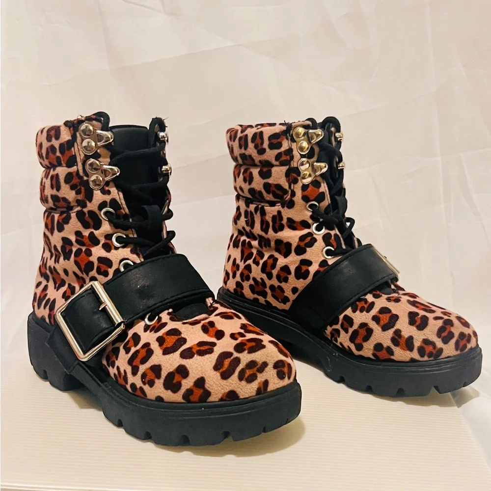 Girls Cheetah Print Boots Low Heel Buckle lace up size 12 - Picture 1 of 5